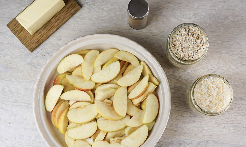 Super Simple Apple Cake